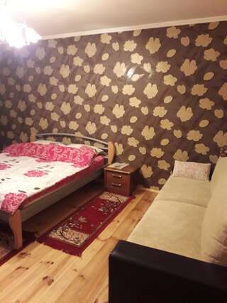 Мини-отель Cottage The garden Брест Двухместный номер с 1 кроватью и собственной ванной комнатой вне номера-3